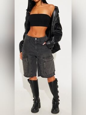 NWT! Fashion Nova Parker Denim Cargo Jorts - Black Wash, Size 9